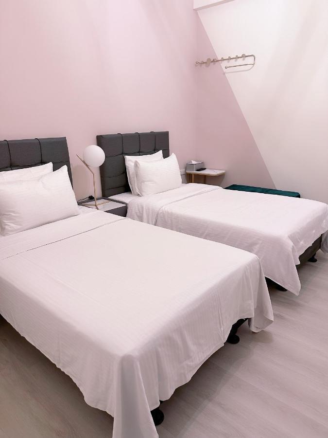 Happy Fat B&B 寵物友善 T'ai-tung Exteriör bild