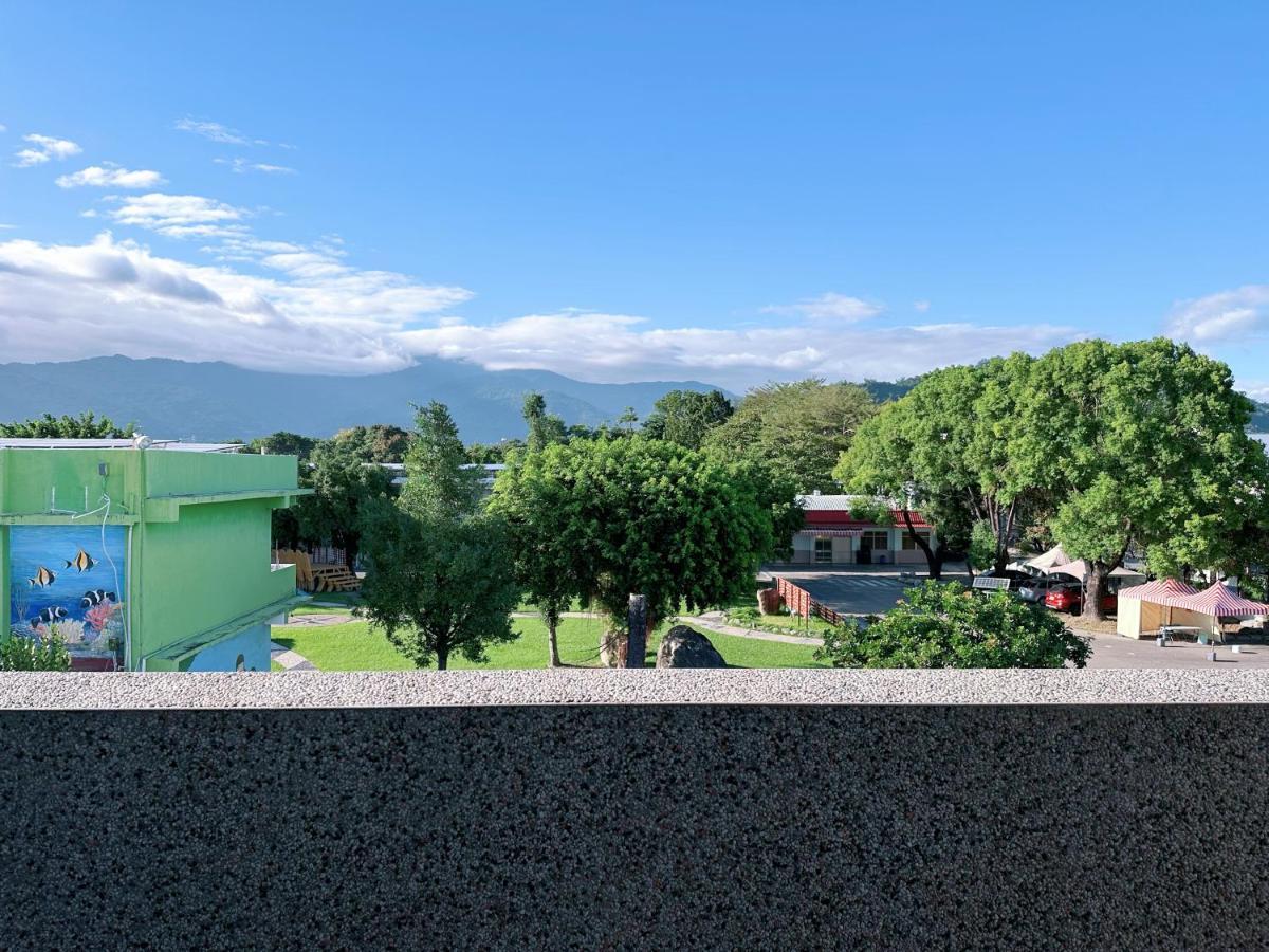 Happy Fat B&B 寵物友善 T'ai-tung Exteriör bild